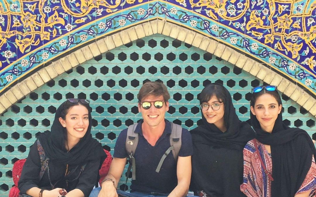 PRAKTIKUS PERZSIA  Tippek Iránba utazóknak